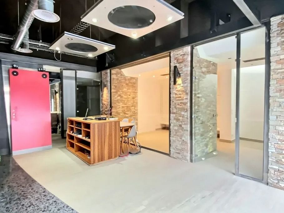 Location bureaux 83 m² non divisibles