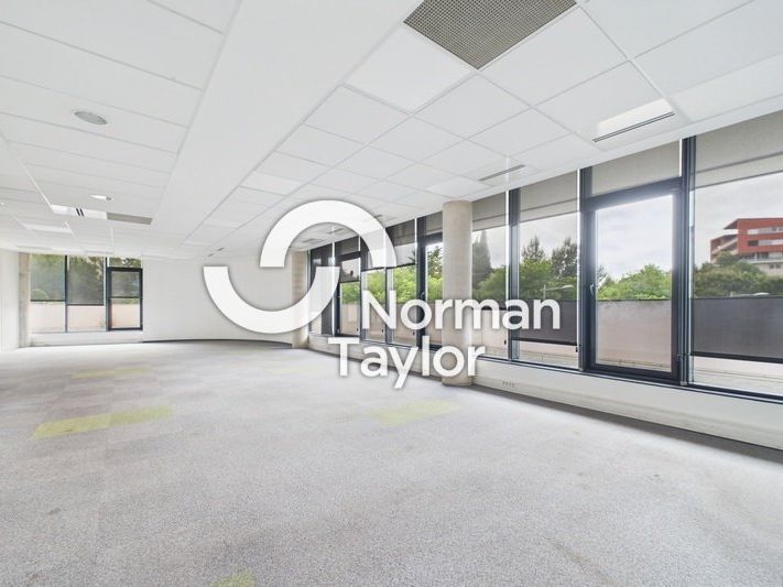 Location bureaux 464 m² non divisibles