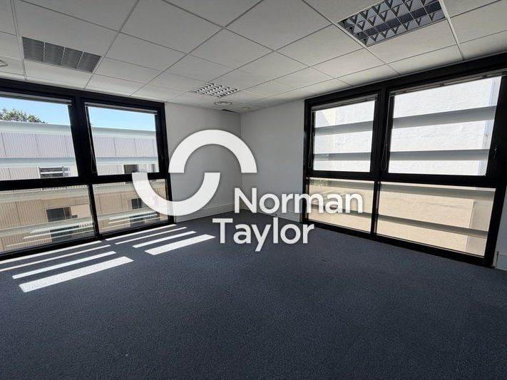 Location bureaux 160 m² non divisibles