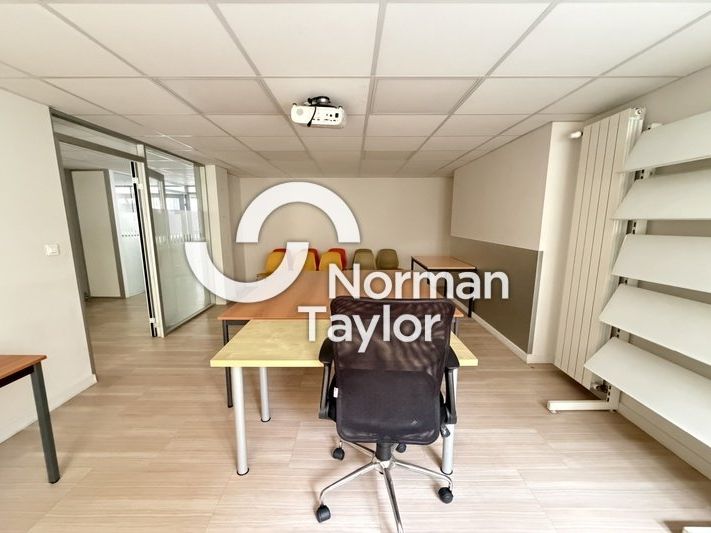 Location bureaux 86 m² non divisibles