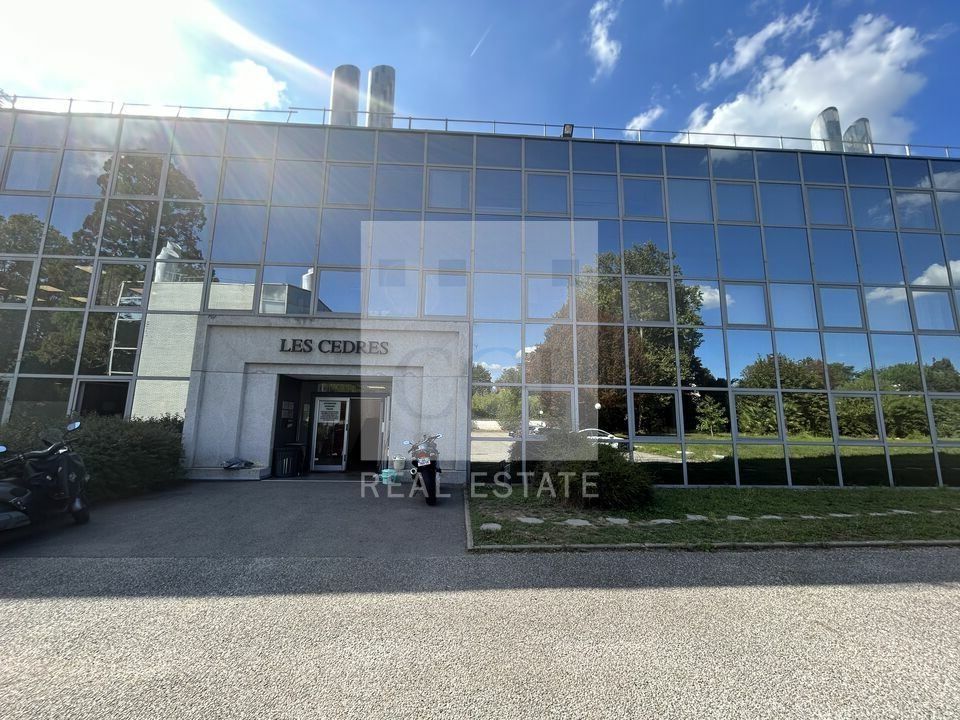 Vente bureaux 218 m² non divisibles