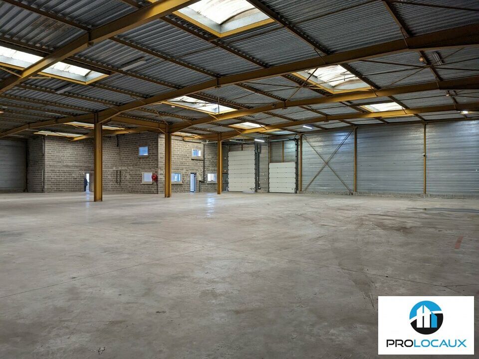 Vente entrepot 1500 m² non divisibles