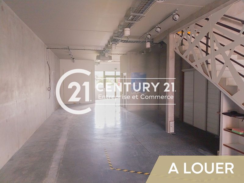 Location entrepot 180 m² à GUERANDE