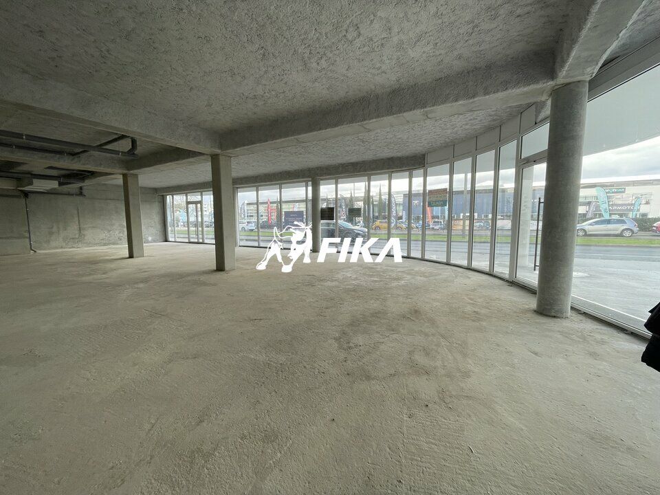A VENDRE LOCAL COMMERCIAL 326 m² - (33110) LE BOUSCAT