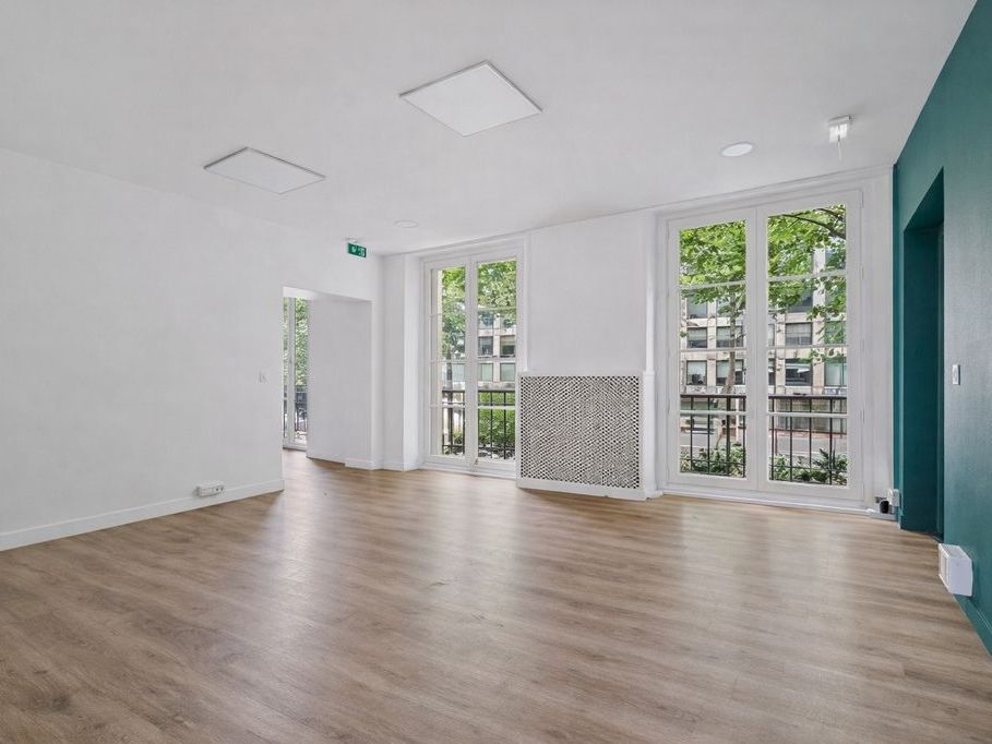Vente bureaux 207 m² non divisibles