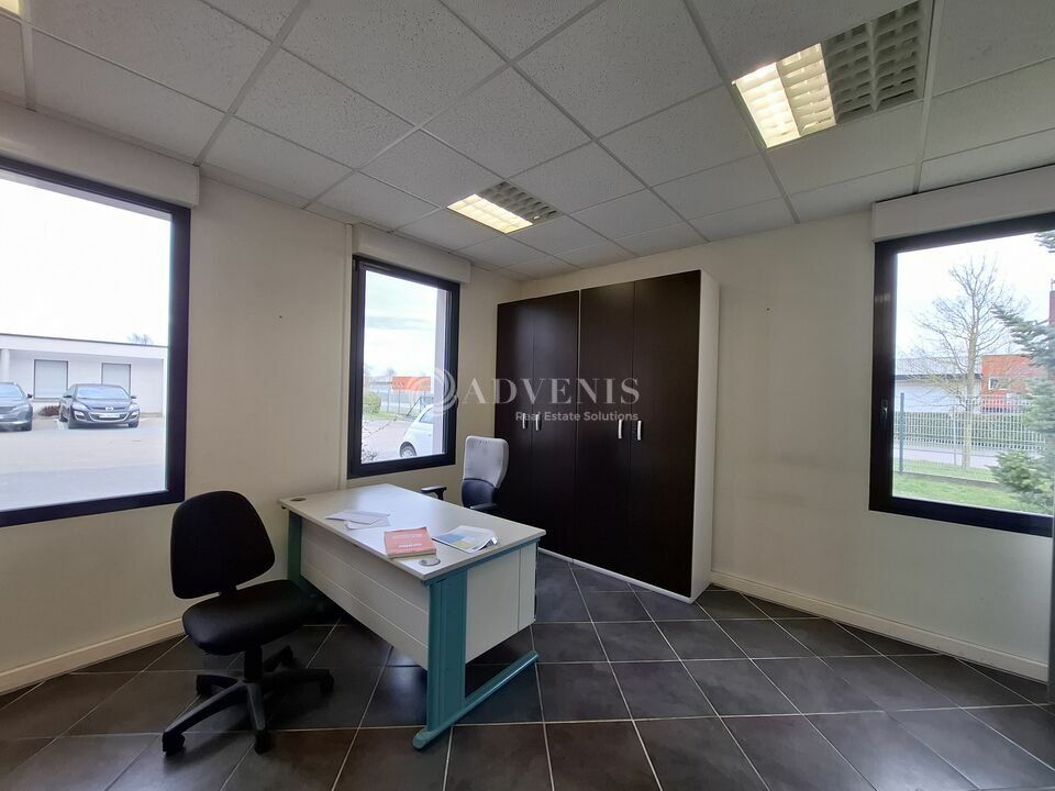 Location local d''activites 450 m² divisibles à partir de 346 m²