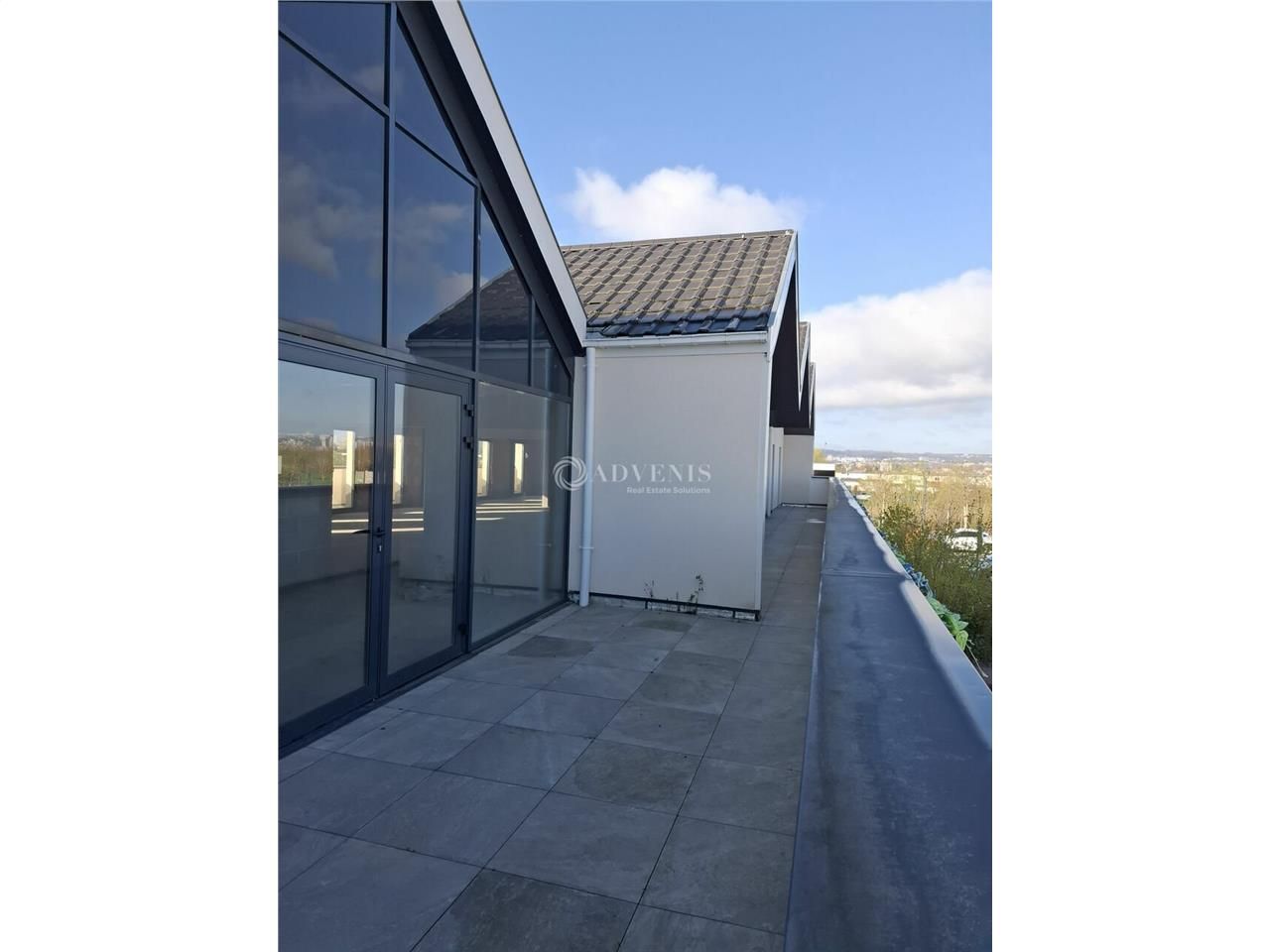 Vente bureaux 200 m² non divisibles