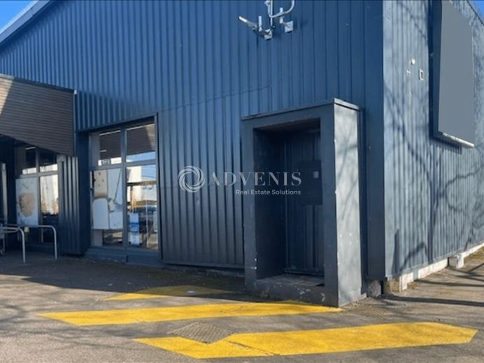 Vente local commercial 850 m² non divisibles