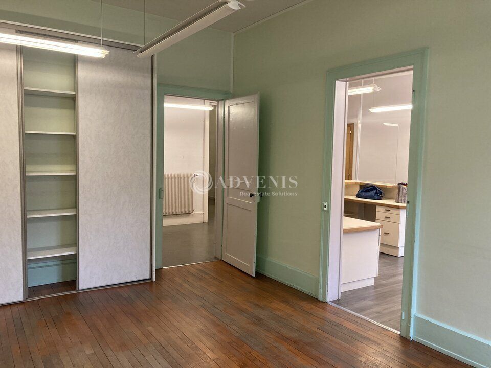 Location bureaux 186 m² non divisibles