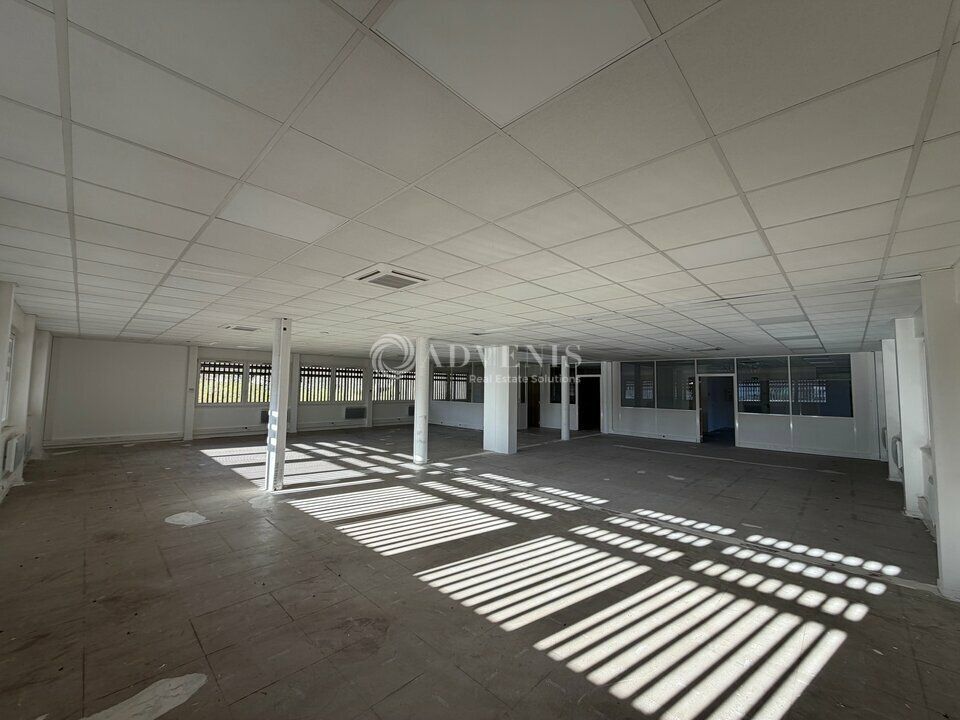 Location bureaux 321 m² non divisibles