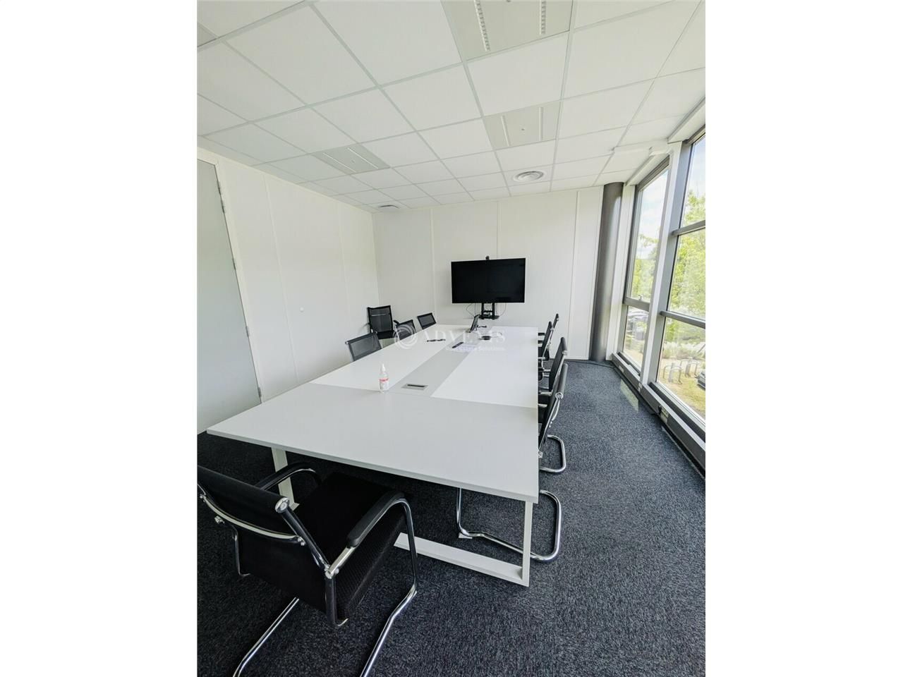 Location bureaux 500 m² divisibles à partir de 200 m²