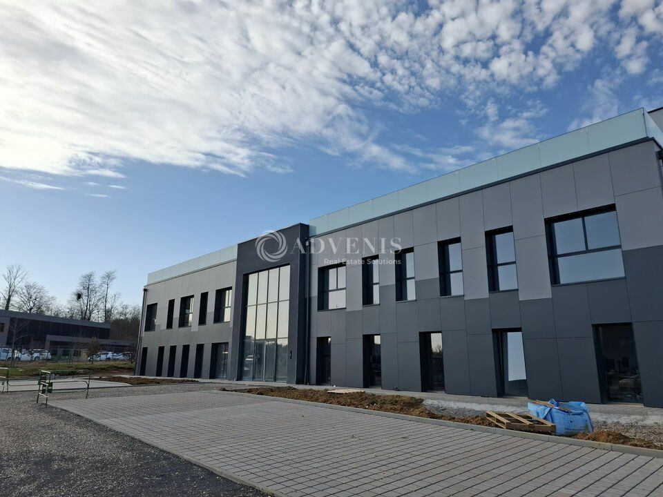 Location bureaux 1115.41 m² divisibles à partir de 157.97 m²