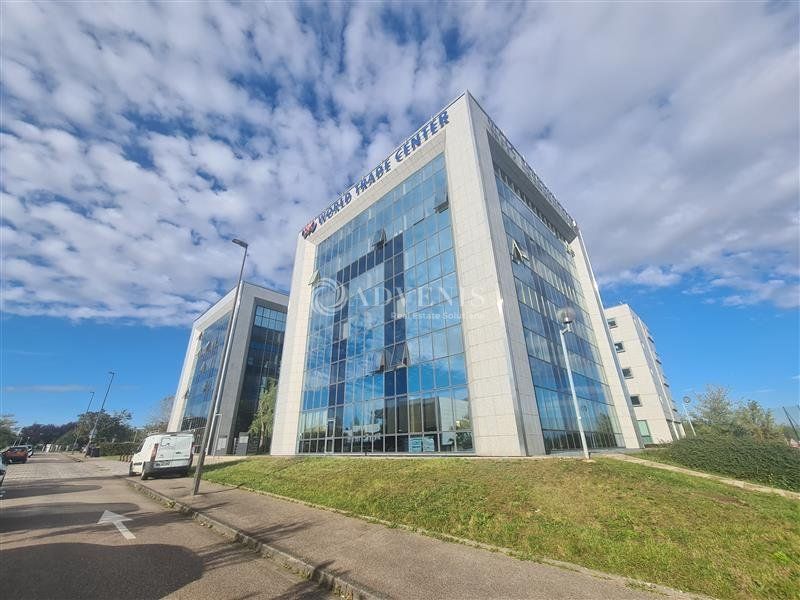 Location bureaux 345 m² divisibles à partir de 95 m²