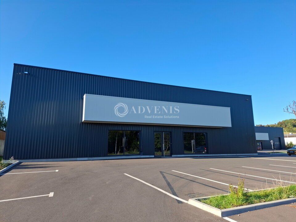 Location local commercial 1240 m² divisibles à partir de 1240 m²