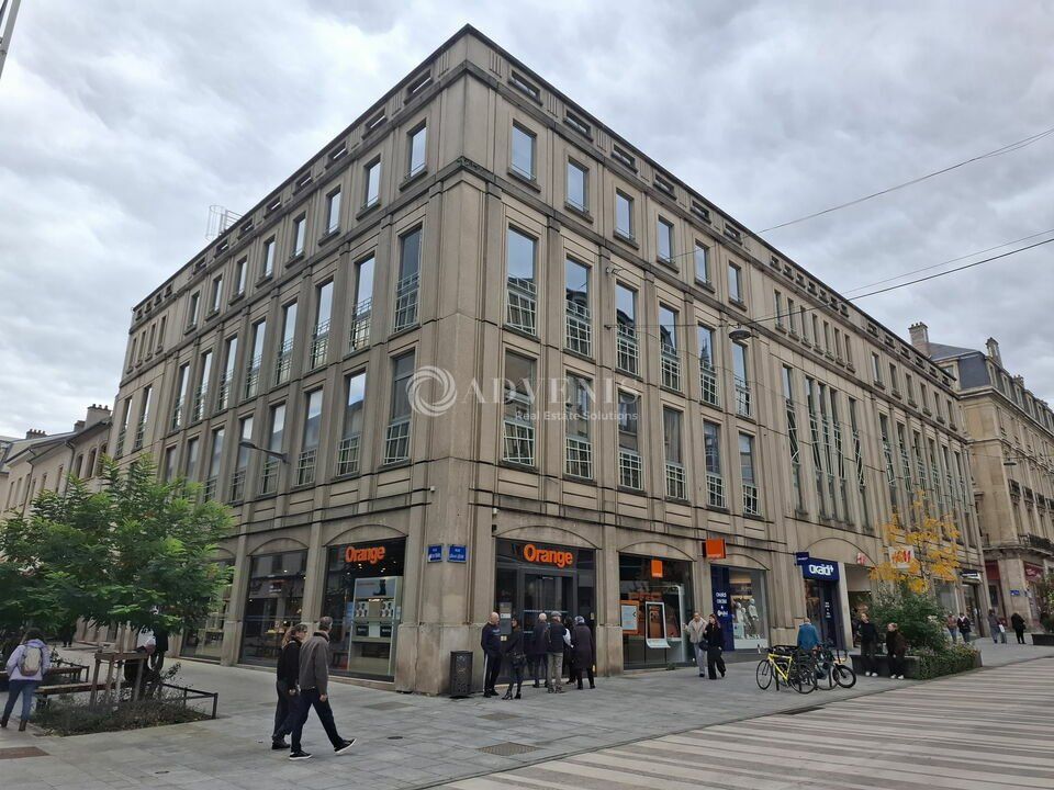 Location bureaux 526.22 m² divisibles à partir de 99.66 m²