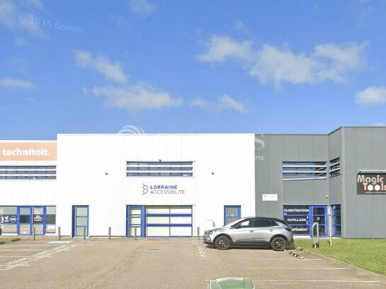 Location local d''activites 245 m² divisibles à partir de 245 m²