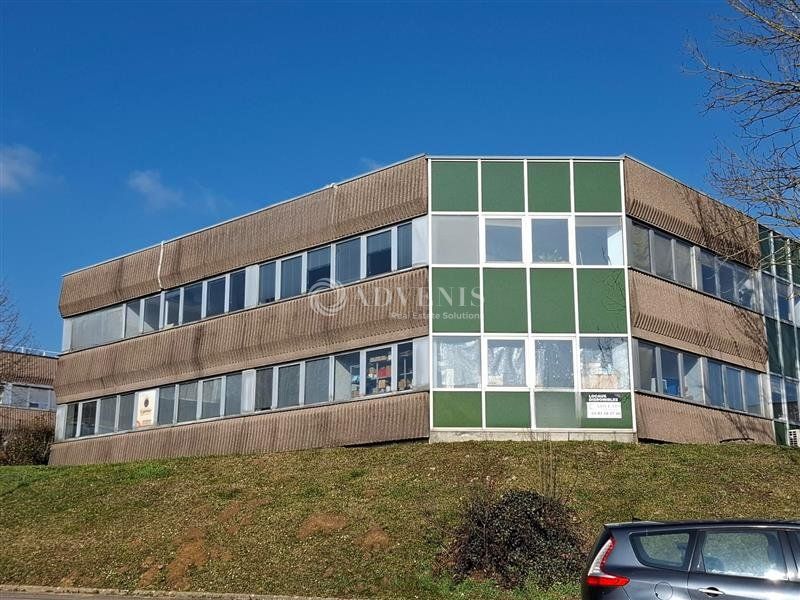 Location bureaux 324 m² divisibles à partir de 92 m²
