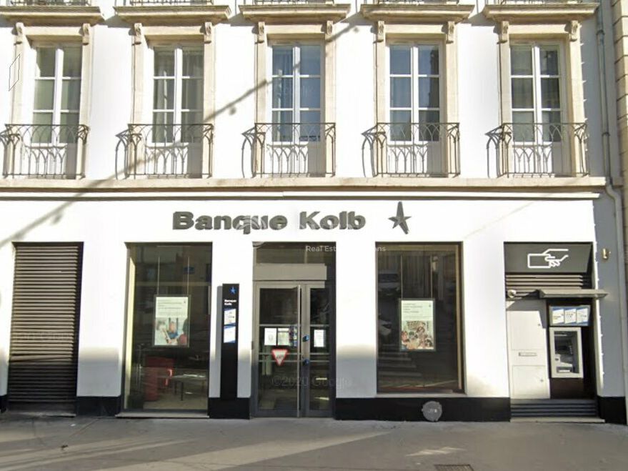 Location local commercial 320 m² divisibles à partir de 320 m²
