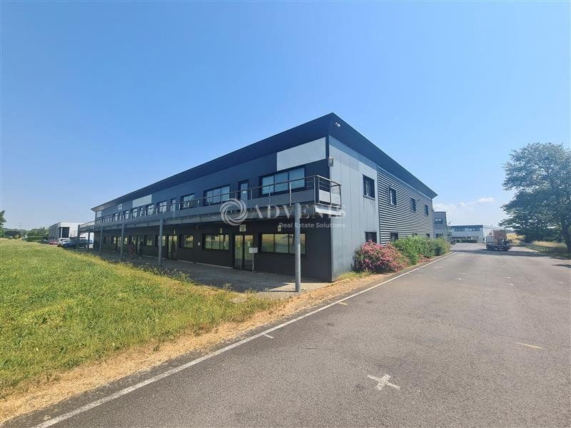 Location bureaux 755 m² divisibles à partir de 200 m²
