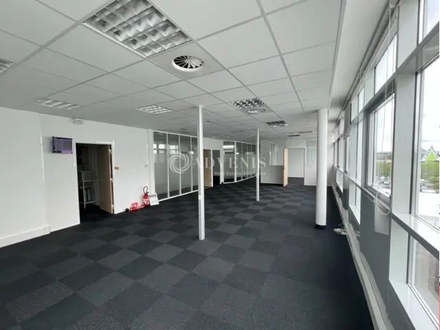 1383 m² pour ce bureaux en location à Metz