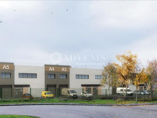 Vente local d''activites 3741 m² divisibles à partir de 194 m²