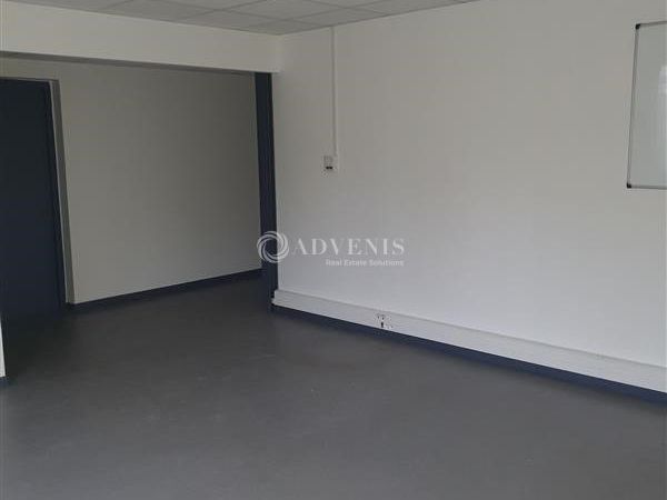 1449 m² pour ce local d'activites en location à Ludres