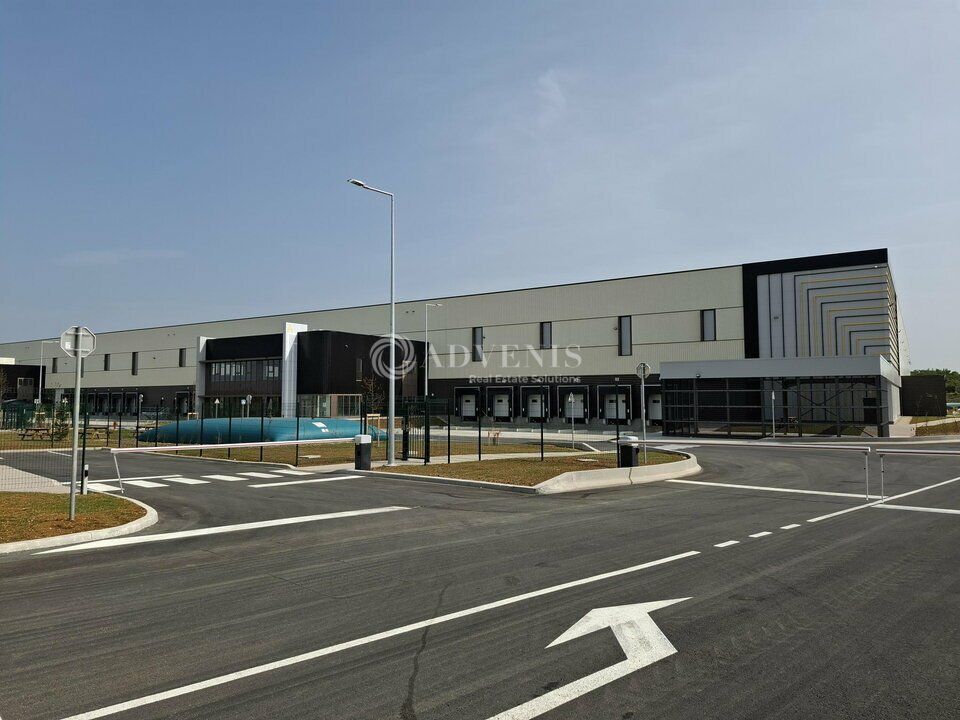 Location entrepot 25232 m² divisibles à partir de 5203 m²
