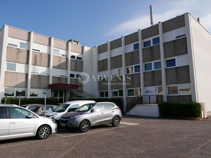 Location bureaux 75 m² divisibles à partir de 20 m²