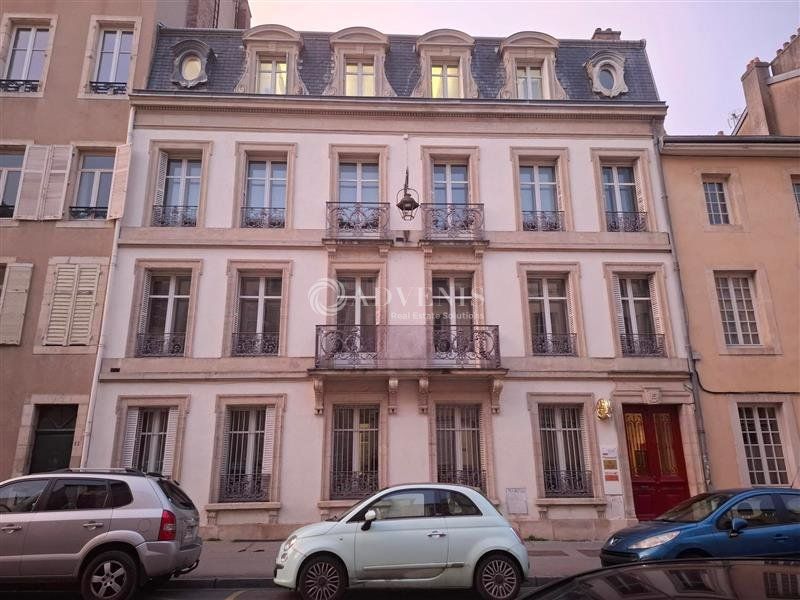Vente bureaux 590 m² non divisibles
