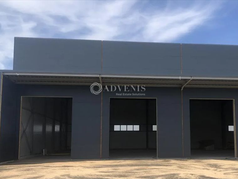 Location local d''activites 150 m² non divisibles