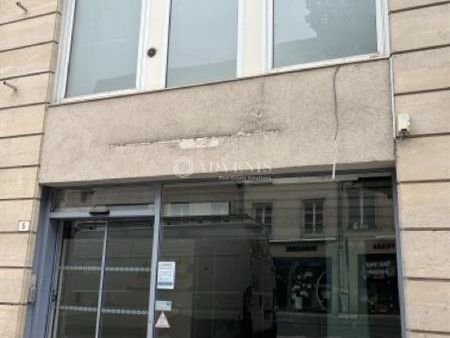 Location local commercial 155 m² non divisibles