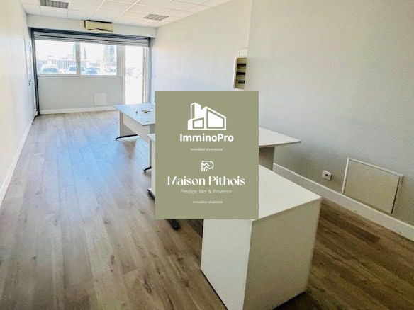 Location local 70 m² à Aubagne