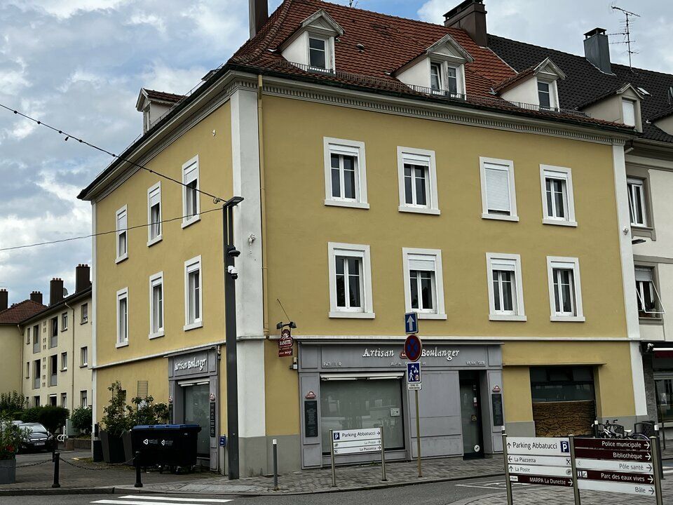 Location local commercial 95 m² non divisibles