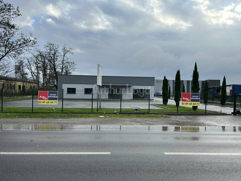 Location local d''activites 590 m² non divisibles