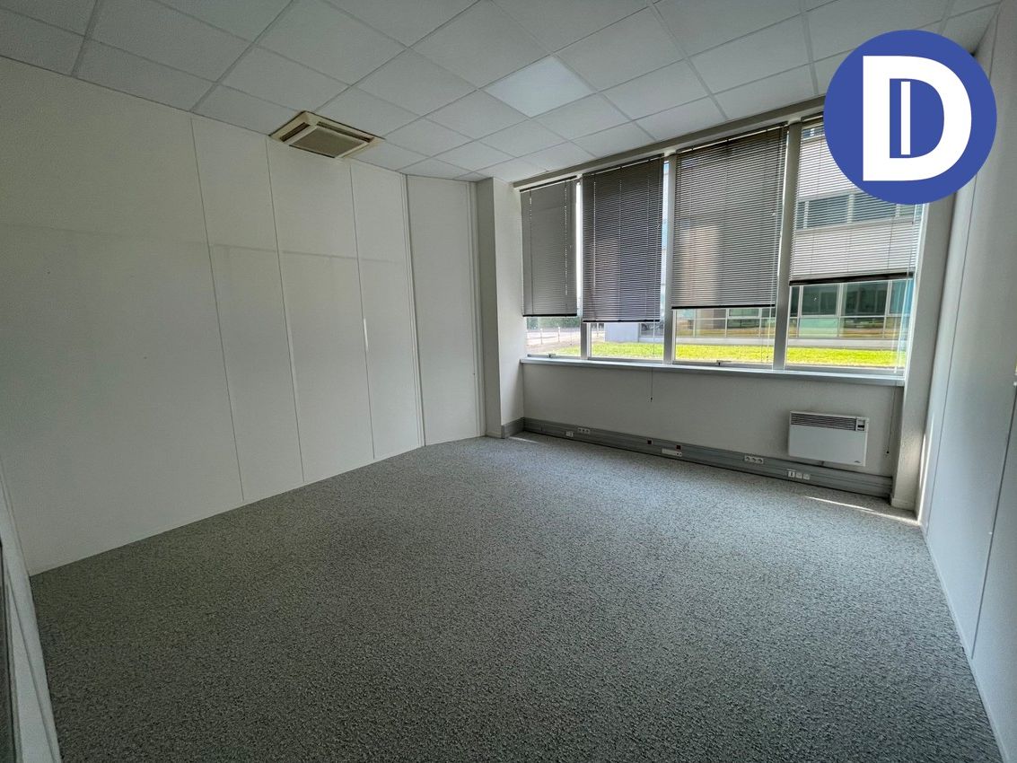 Location bureaux 132.00 m² non divisibles