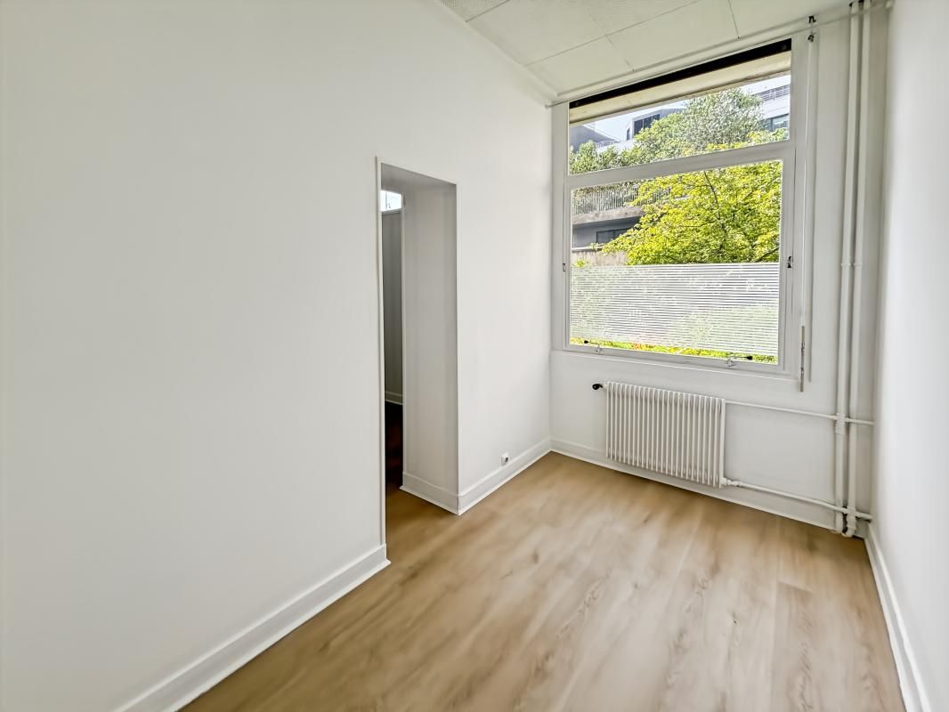 Location local commercial 15 m² non divisibles