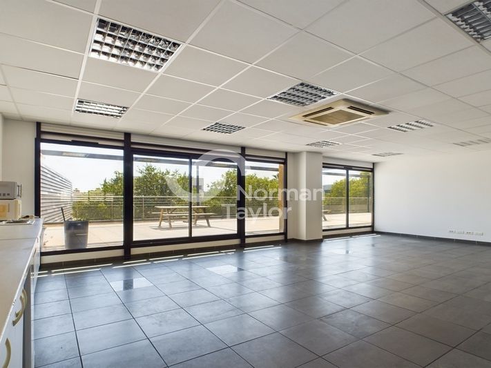 1181 m² pour ce bureaux en location à Montpellier