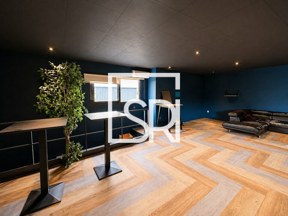 A LOUER - BUREAUX 150 M² - AXE PASSANT AUBIERE 63170