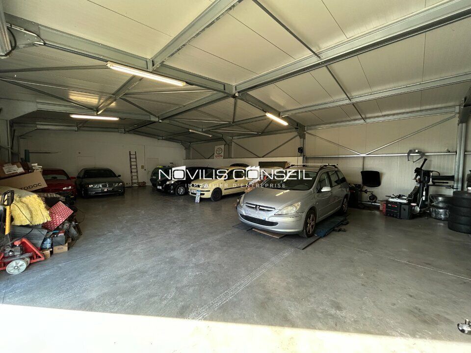 Location activité/entrepôt - 300 m²
