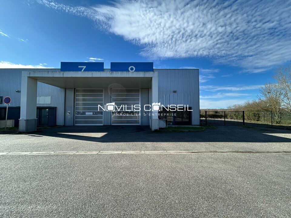 Location local d''activites 294 m² non divisibles