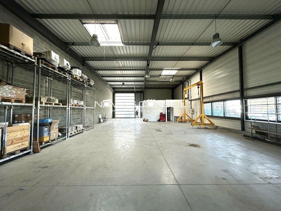 Location activité/entrepôt - 294 m²