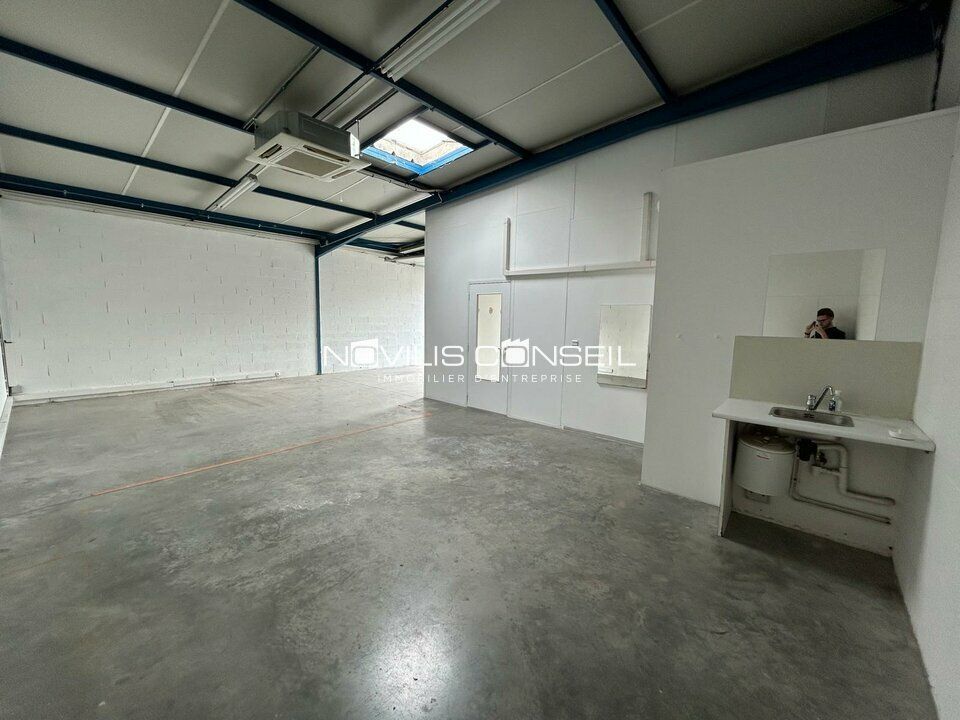 Location activité/entrepôt - 100 m²