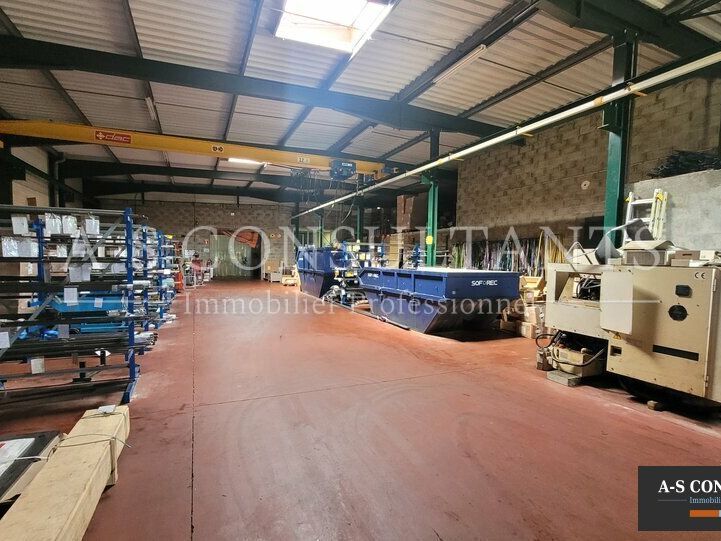 Vente local d''activites 1500 m² non divisibles
