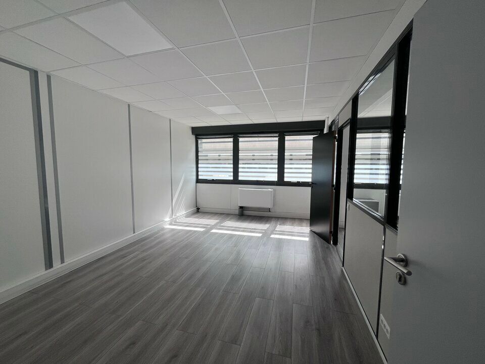 BUREAUX VILLENEUVE LOUBET RN7 - DIVISIBLES