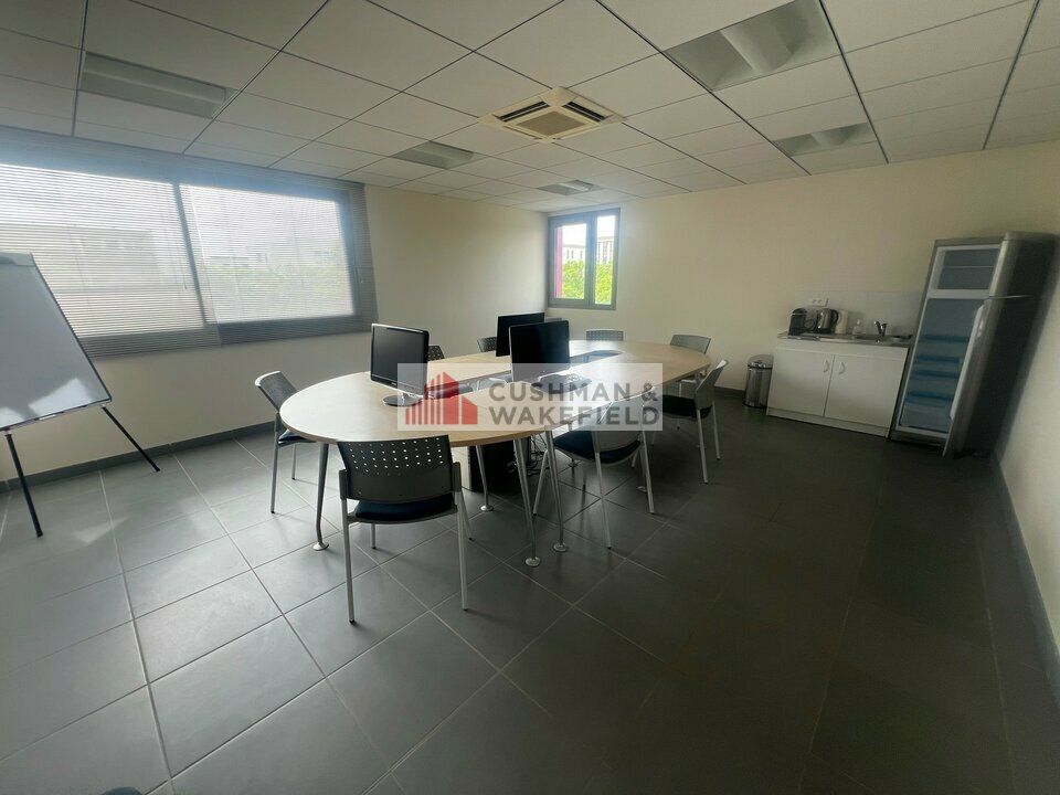 Vente bureaux 110 m² non divisibles