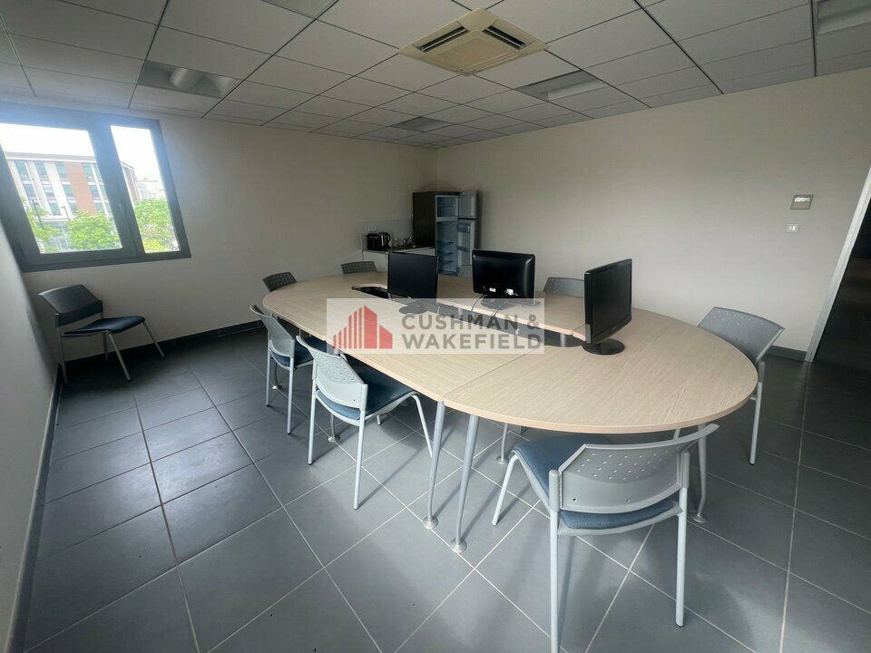 NIMES - BUREAUX A VENDRE