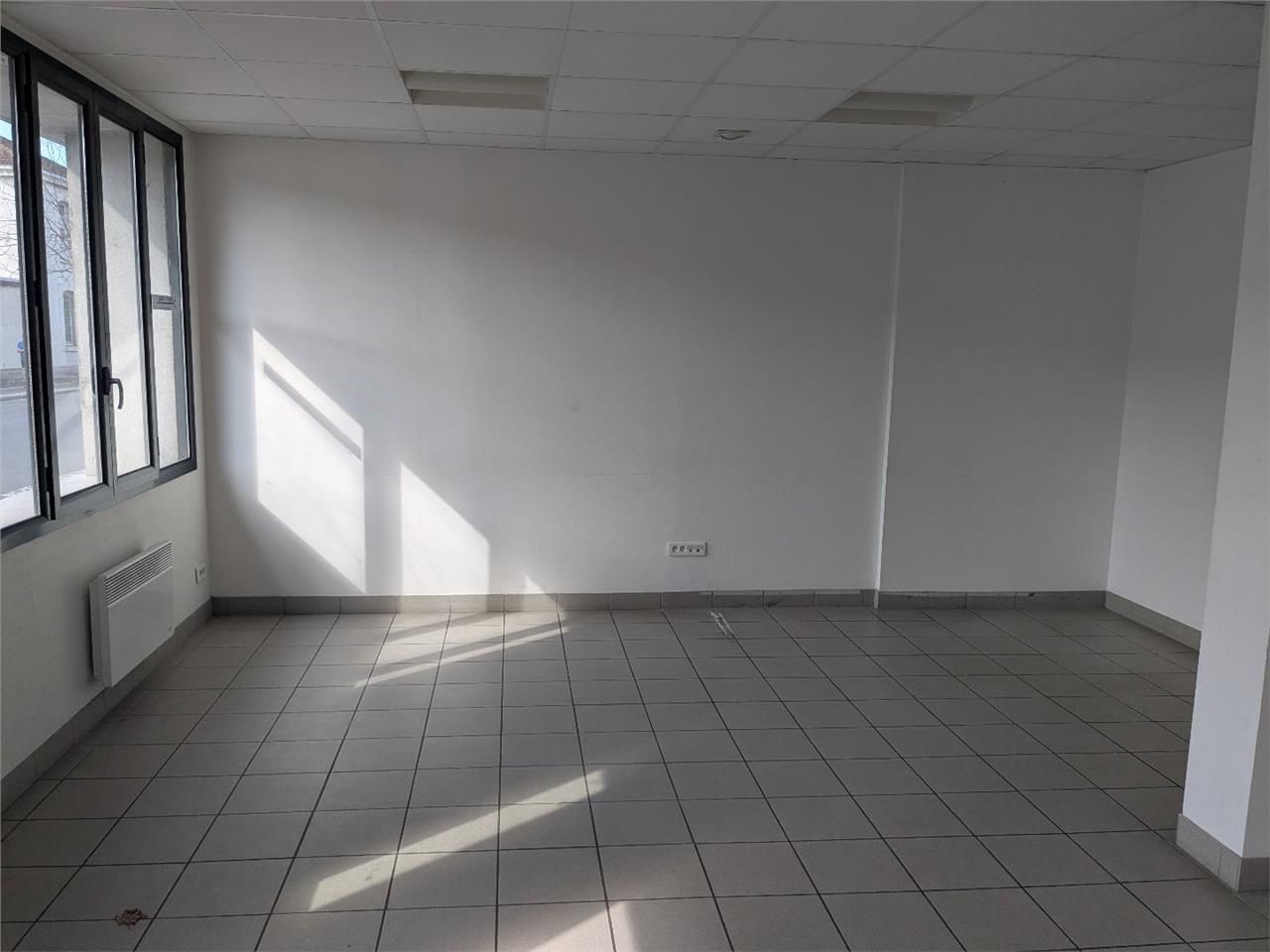 77 m² dispo à Tours