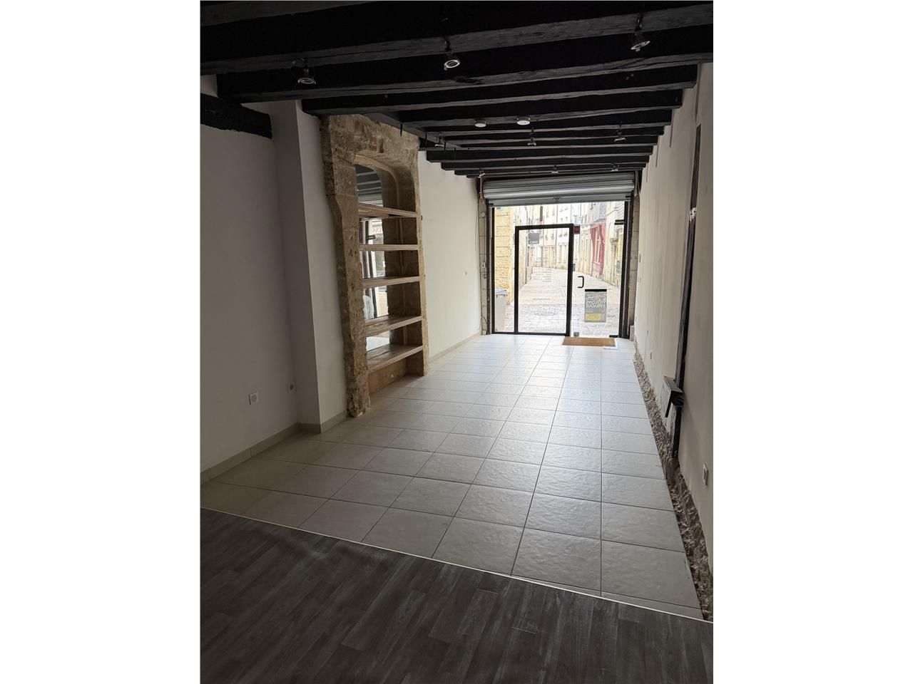 Location local commercial 33 m² à Tours