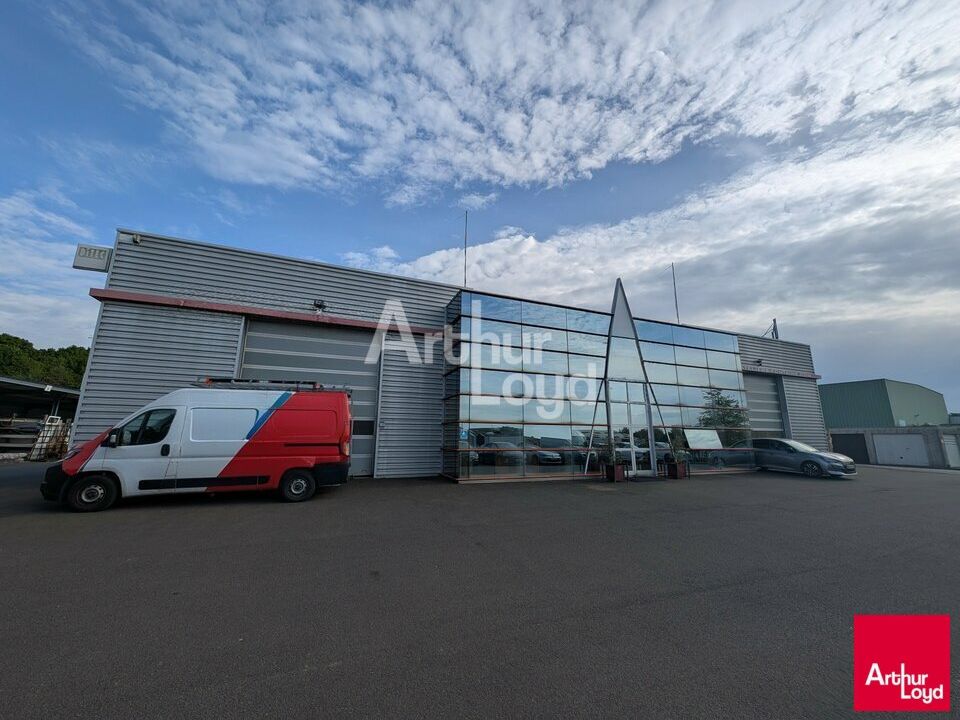 Vente local d''activites 1050 m² non divisibles