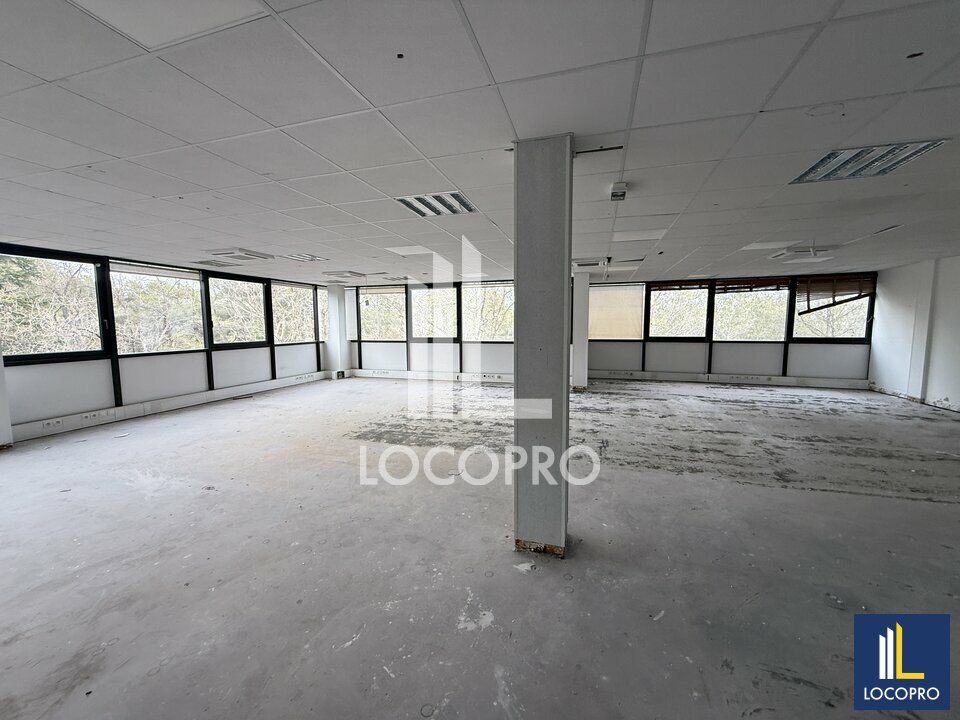 Location bureaux 130 m² non divisibles